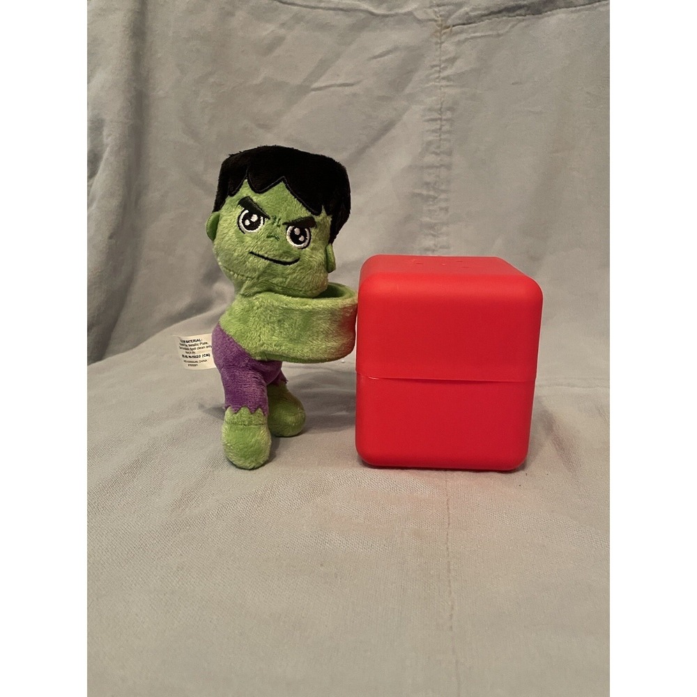 NEW Marvel Bullsitoy Cutie Cuff Snap, Hug & Go - Hulk